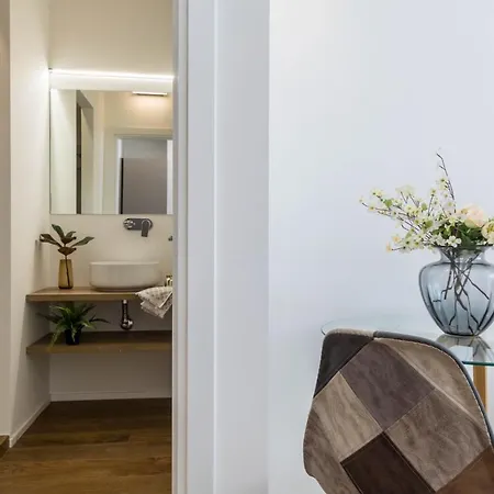 & Cozy In Via Disciplini Apartamento
